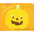 OEM -Produkte maßgeschneidertes Design Halloween bestickter Baumwolle Terry Weiß Applique Baby Feeder Sabber Bib